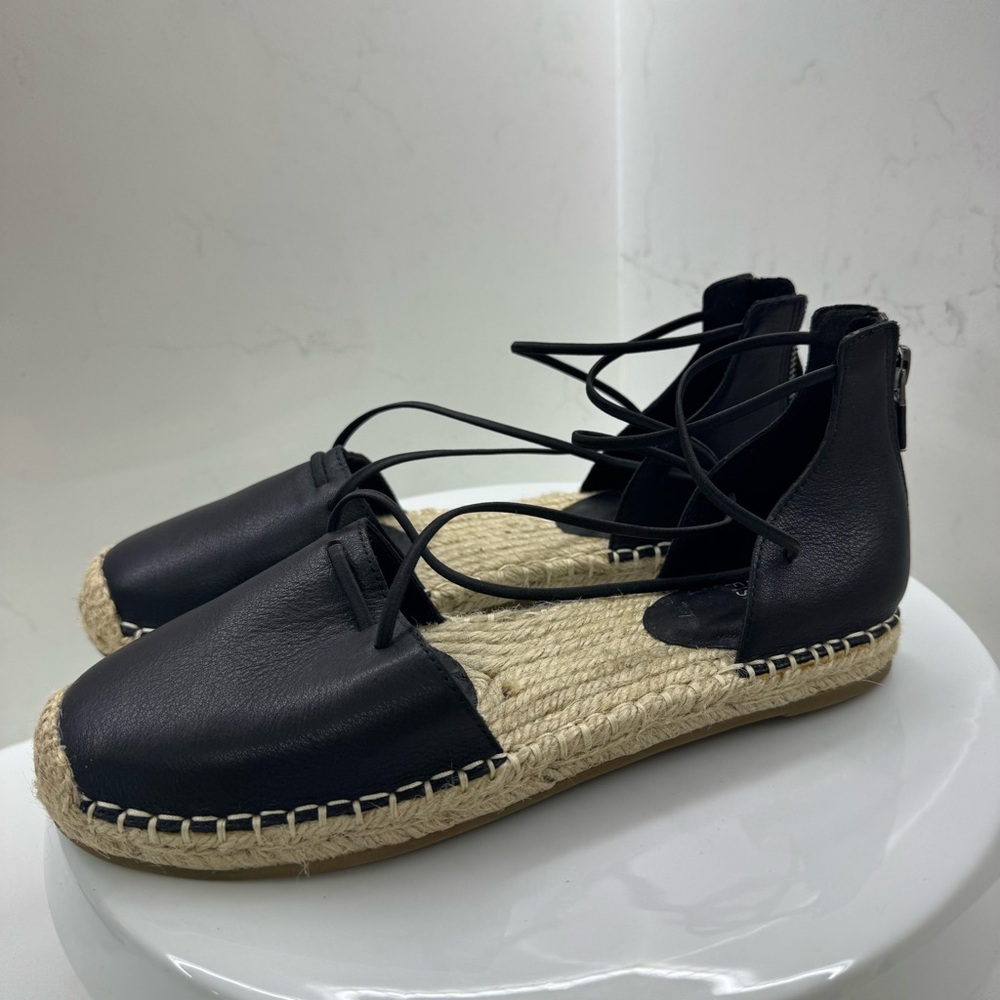 Eileen Fisher Black and Tan Leather Espadrille Flats Size 6